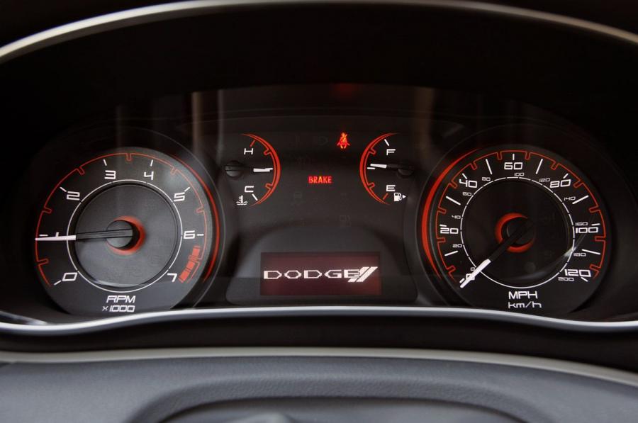  Dodge Dart 2012 года  (фото 74 из 145)